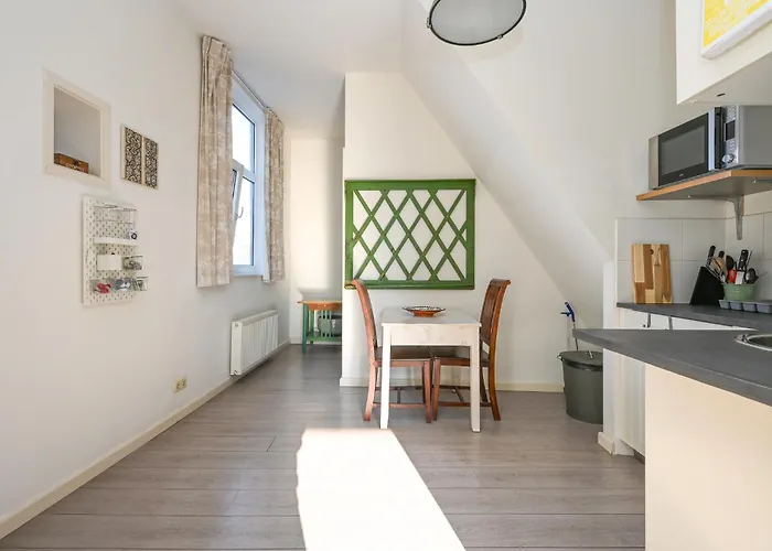 Alta Mar Studios Apartment Den Haag