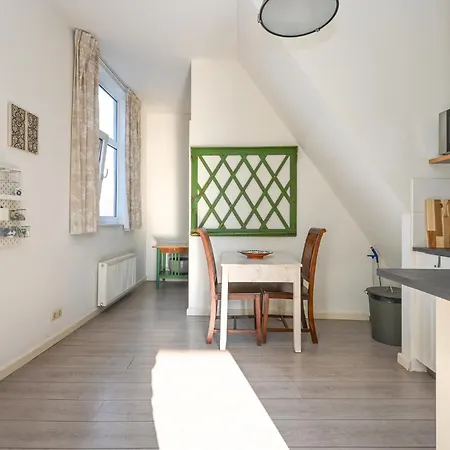 Alta Mar Studios Apartment Den Haag